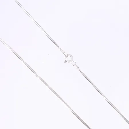 Kedja, längd 42cm, bredd 1mm, silver 925/1000 Vikt: 5,6 g