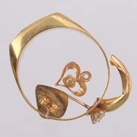 Diverse guld, stenar, defekt, 18K Vikt: 5,8 g