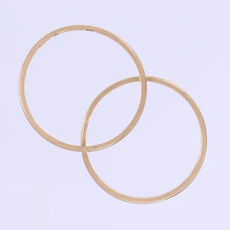 Diverse guld, defekt, 18K  Vikt: 2,8 g