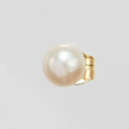 Udda örhänge, odlad pärla, Ø 4,7mm, 18K Vikt: 0,4 g