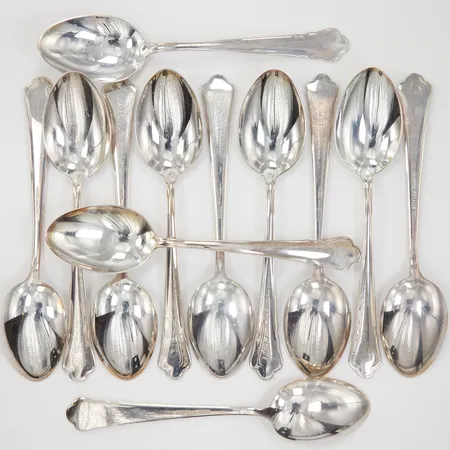 12 Skedar, modell Chippendale, längd 181mm, repiga, GAB Silver 830/1000 Vikt: 515,3 g