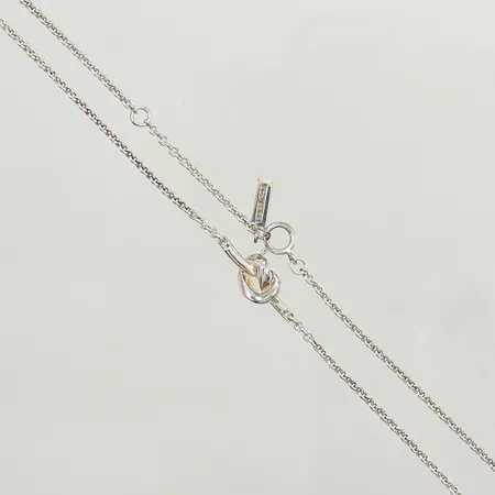 Collier, Efva Attling, Love knot, längd 42cm/45cm, bredd 1,3-7,2mm, silver 925/1000 Vikt: 5,3 g