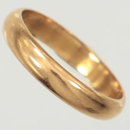 Ring, stl 18¼, bredd 3,8mm, 18K Vikt: 3,8 g