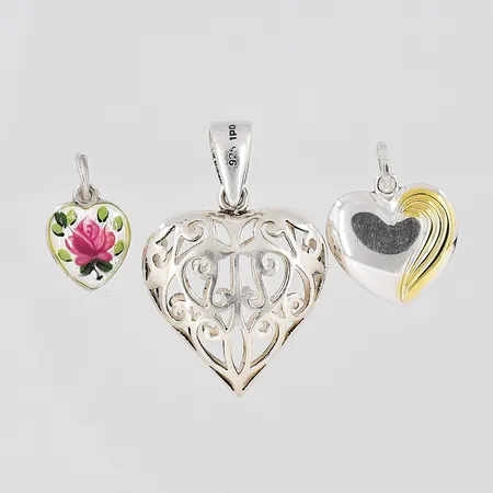 3 Hängen hjärtan, olika modeller, silver 925/1000  Vikt: 6 g