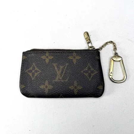 Nyckelhållare Louis Vuitton Sarah, monogramcanvas, 11,5x6x1cm, slitage, invändigt med smuts
