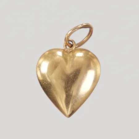Hänge, hjärta, längd inklusive ögla 17mm, bredd 10,7mm, bucklor, 18K,  Vikt: 0,7 g