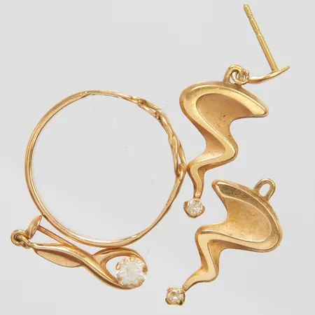 Diverse guld, defekta, 18K Vikt: 3,5 g