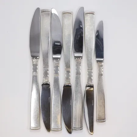 7 förrättsknivar, längd 19,5cm, bruttovikt 424,4g Vikt: 424,4 g