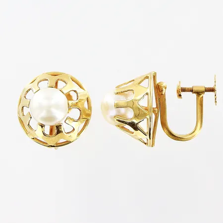 Ett par örhängen, odlade saltvattenspärlor Ø6-6,5mm, Ø14mm, skruvfästen, 18K. Bruttovikt: 4,8gram.  Vikt: 4,8 g
