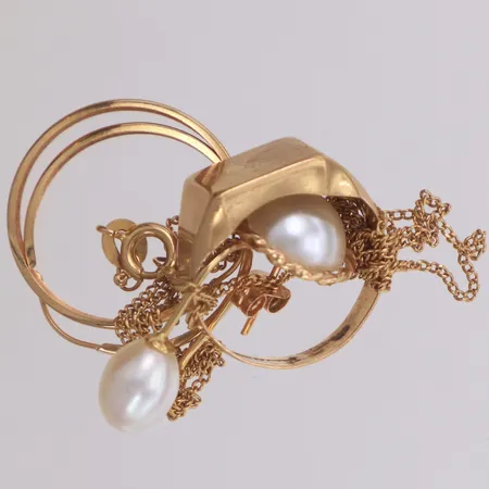 Diverse guld, defekt, stenar, 18K  Vikt: 7,2 g