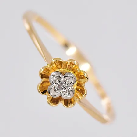 Ring, stl 16½, diamant 0,005ct, nagg, Ø6,2mm, 18K Vikt: 1,3 g