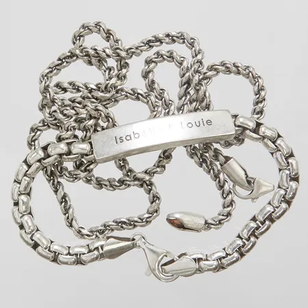 Diverse silver, gravyr, skadat lås, defekta, 925/1000 silver Vikt: 65,9 g