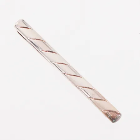 Slipsnål silver, längd ca 7 cm. Vikt: 14,7 g