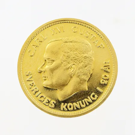 Mynt, Carl XVI Gustaf, Sveriges Konung i 20år, Riksbank 1993, ca Ø21 mm, nominellt värde 1000kr, 21,6K.  Vikt: 5,8 g