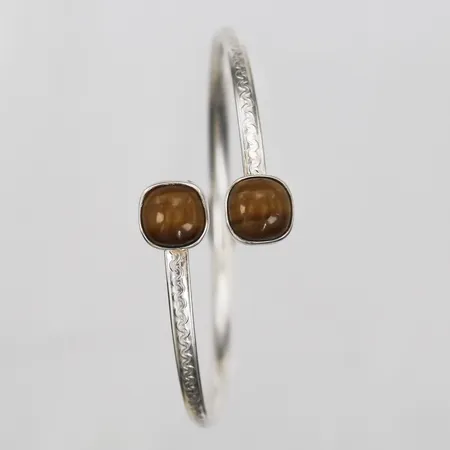 Stelt armband med tigeröga, Ø70mm, 835/1000 silver Vikt: 15,9 g