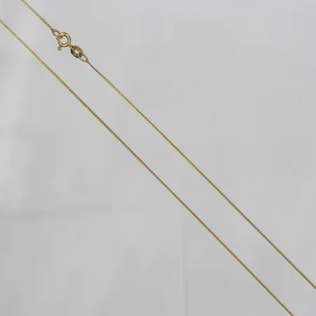 Kedja, 70cm, något ojämn, 18K Vikt: 2,6 g