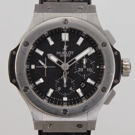 Herrur Big Bang, stål, Ø 44mm, automatisk, kronograf, datum, ref: 301.SX.1170.RX, serienummer: 797065, gummi/läderarmband, viklås, viklås repigt, repor/hack på boett och ring, tunna repor på glaset, extra gummiarmband, kopia av värderingsintyg från Luxury Wayches