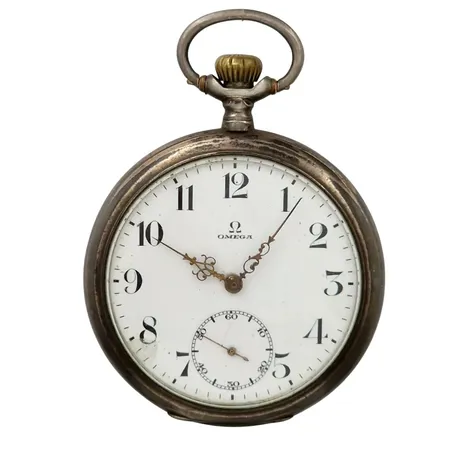 Fickur Omega, silver 800/1000, Grand Prix Paris 1900, 2 boetter i silver, Ø51 mm, manuell - fullt fungerande, boettnummer 5398802, verknummer 4631254, någon mindre intryckning, missfärgad urtavla vid index 8,   Vikt: 92,5 g