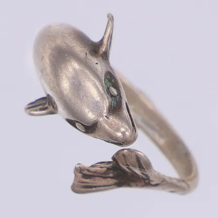 Ring, delfin, regelbar storlek, silver Vikt: 3,4 g