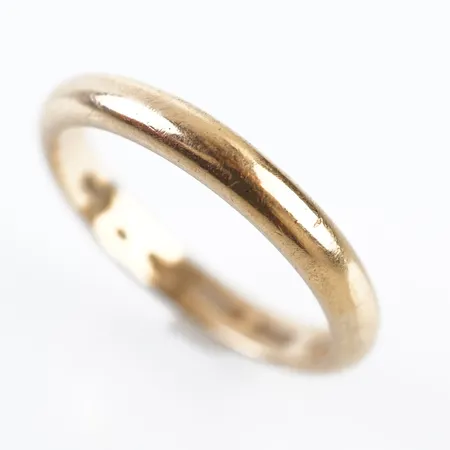 Ring, stl 18½(57), bredd 3mm, 18k, gravyr Vikt: 4,4 g