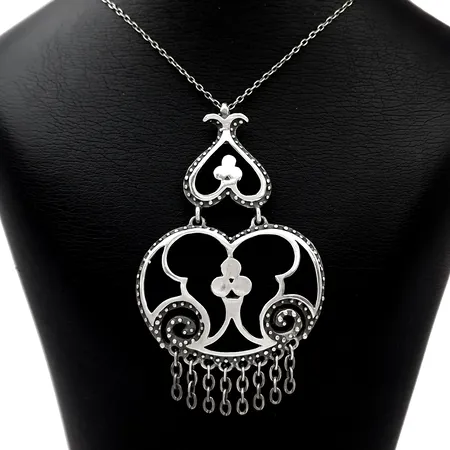 Retro Hänge Finland med tillhörande Halskedja Ankarlänk 1970-tal, silver 925/1000, JORMA VALO (Valo-Koru), stor modell, hänge längd 92 mm inkl. nedersta hängen, bredd 56 mm, kedja längd 57,5 cm, tillverkad 1972 Vikt: 25,3 g