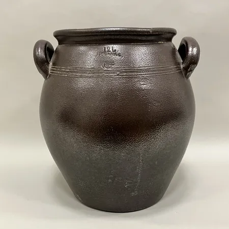 Krus, Höganäs, 12 liter, höjd 30cm, lergods, bruksskick, stötmärken, Skickas med postpaket.