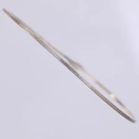 Armring, 70 x 58mm, bredd 1,5mm, 830/1000 silver Vikt: 4,6 g