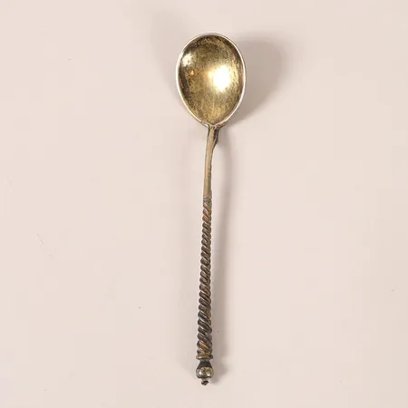 Tesked, Moskva, Ryssland, otydliga stämplar, omkring år 1900, åldersbetingat slitage, förgyllt silver.   Vikt: 20,5 g