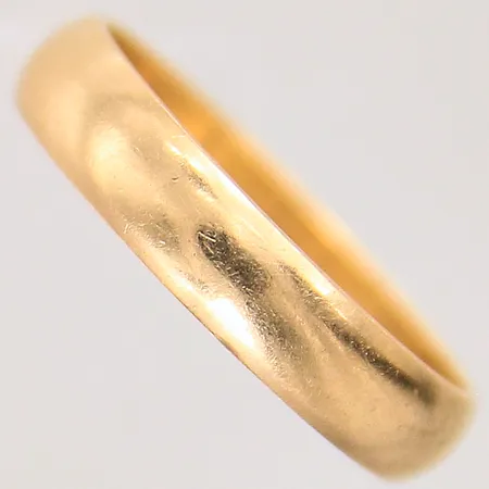 Ring, stl 16¾, bredd 4mm, SCH, 18K  Vikt: 3,1 g