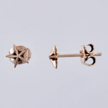 Ett par örhängen, Ø 6mm, förgyllda, 835/1000 Silver Vikt: 0,6 g