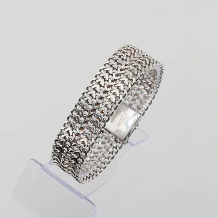 Armband X-länk, Victor Janson Lindesberg, längd ca 18.5 cm, bredd 18.5 mm, silver. Vikt: 38 g