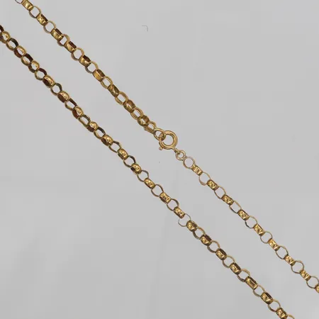 Kedja, Ärtlänk, längd: 44,5mm, bredd: 4mm, deformerade länkbitar, saknar stämpel, 18K guld Vikt: 8,2 g