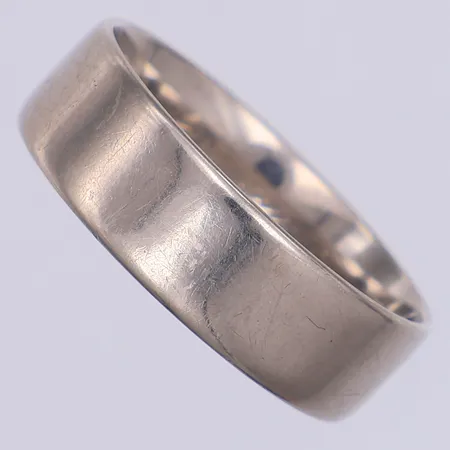 Ring, stl 20¼, gravyr, Palladium 500/1000 Vikt: 5,5 g