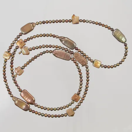 Pärlcollier, Per Borup, ca 95cm, bredd:4-11cm, utan lås, originaletui.