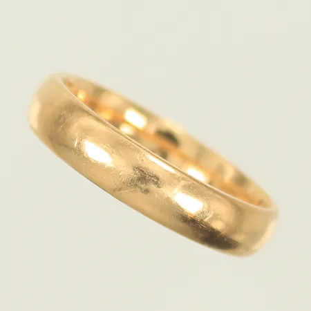 Ring stl 21 bredd 5mm, graverad, 18K 7,9g Vikt: 7,9 g