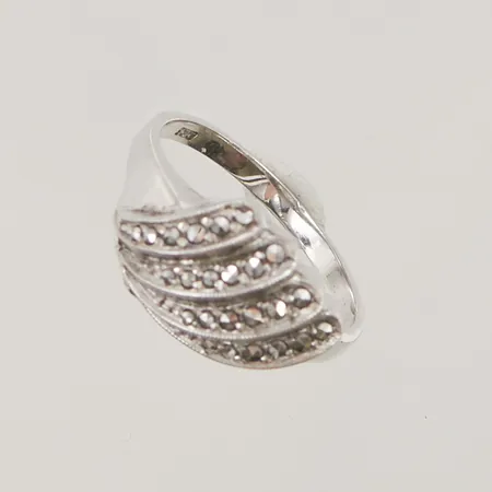 Ring, markasiter, Ø17½, bredd:11mm, 830/1000 Silver 3,6g.