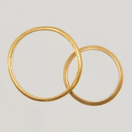 2 Ringar, gravyr, 23K 10,4g.