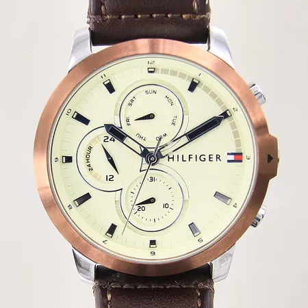 Herrur Tommy Hilfiger, stål, quartz, ref-nr: TH.472.1.20.3409, serie-nr: 3519.0237, Ø46mm, mineralglas, läderband original med slitage, inga tillbehör