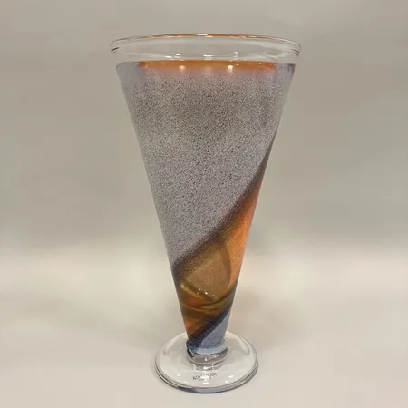 Vas, Twister, Kjell Engman, Kosta Boda, signerad, numrerad, höjd 28cm, Ø13,5cm, etikettmärkt, Skickas med paket.