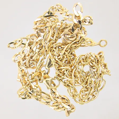 Diverse guldsmycken, defekt, 9K  Vikt: 6,4 g