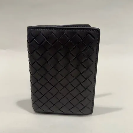 Korthållare Bottega Veneta, mått 11x7,5cm, flätat läder, bruksslitage, kant med mindre skada, inga tillbehör 