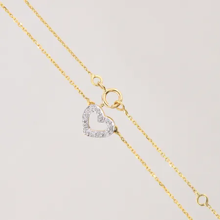 Collier med integrerat hänge med 8/8-slipade diamanter 12 x ca 0,005ct, längd 42-45cm, bredd 0,5-7mm, GHA, 18K Vikt: 1,8 g