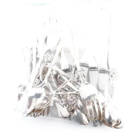 Diverse silver, bruttovikt 800,5gr Vikt: 800,5 g