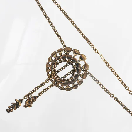Collier, brons, troligen Hannu Ikonen, Finland, 1970-tal, längd ca 60cm, hänget ca 5,5x5,5cm.  