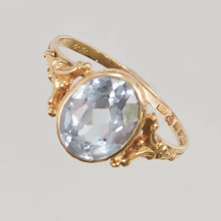 Ring, Ø18¾, bredd:11mm, blå sten, 18K 2,8g.