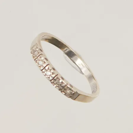 Ring, diamanter 5x ca 0,01ct, Ø17, bredd:2mm, 18K 2,0g.
