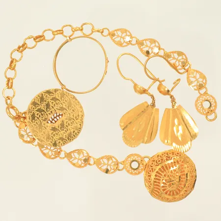 Armband, ring, ett par örhängen, trasigt & defekt, 21K Vikt: 11,1 g