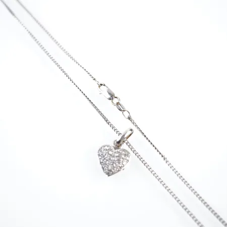 Collier m diamanthänge vitguld, 47cm, bredd 2mm, 20mm x x12mm, 14k Vikt: 4,8 g