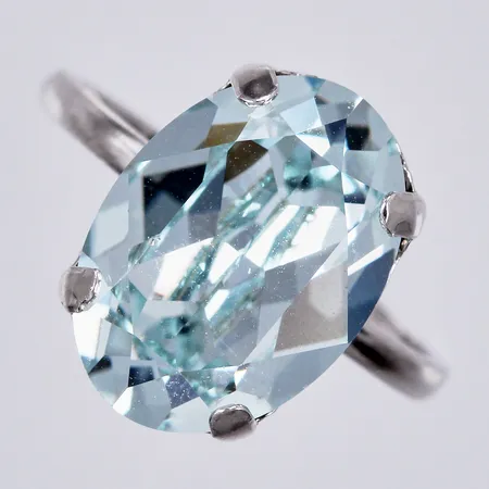 Ring med färgad sten, stl: 16, bredd: ca 1-14mm, GHA, 925/1000, silver Vikt: 2,6 g