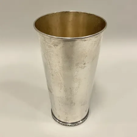Vas, Ø9,8cm, höjd 17cm, signerad L Råström, åldersbetingad skick, Råströms Silver- O Nysilverfabrik, 830/1000 silver, Vikt: 206,1 g